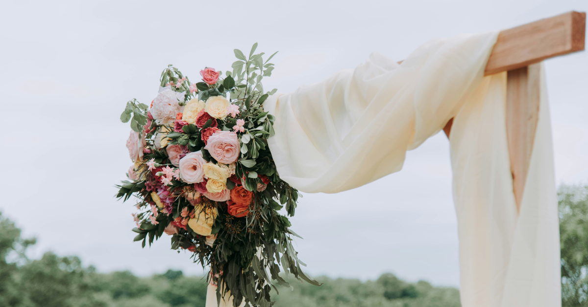 Serve and Pray, Love and Stay